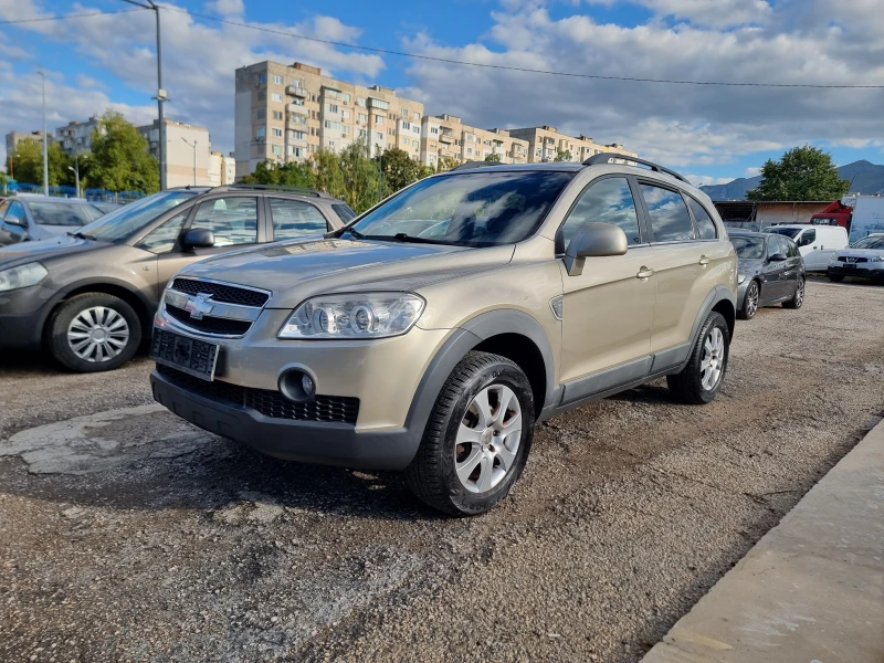 Chevrolet Captiva 2.4I , снимка 3 - Автомобили и джипове - 47505776