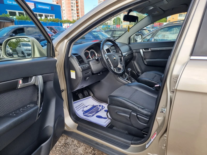 Chevrolet Captiva 2.4I , снимка 10 - Автомобили и джипове - 47505776