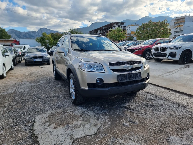 Chevrolet Captiva 2.4I , снимка 9 - Автомобили и джипове - 47505776