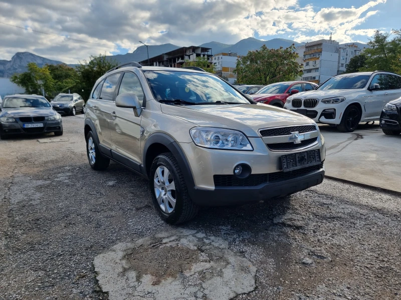 Chevrolet Captiva 2.4I , снимка 8 - Автомобили и джипове - 47505776