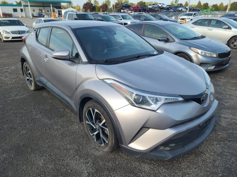 Toyota C-HR * XLE * CARFAX * БЕЗ ПЪРВОНАЧАЛНА ВНОСКА, снимка 2 - Автомобили и джипове - 52891156