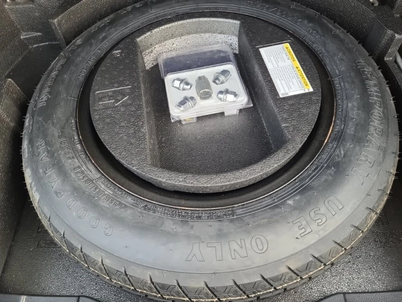 Toyota C-HR * XLE * CARFAX * БЕЗ ПЪРВОНАЧАЛНА ВНОСКА, снимка 14 - Автомобили и джипове - 52891156