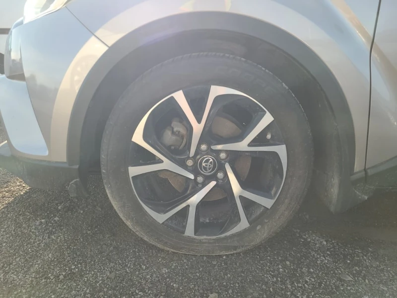 Toyota C-HR * XLE * CARFAX * БЕЗ ПЪРВОНАЧАЛНА ВНОСКА, снимка 6 - Автомобили и джипове - 52891156