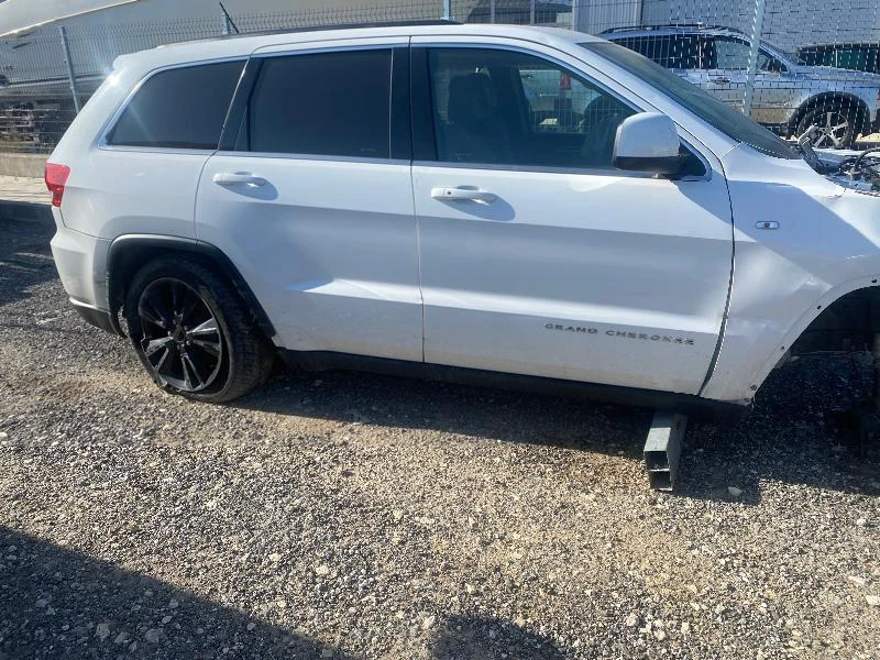 Jeep Grand cherokee 3,0 CRD Vm, снимка 1 - Автомобили и джипове - 46987464