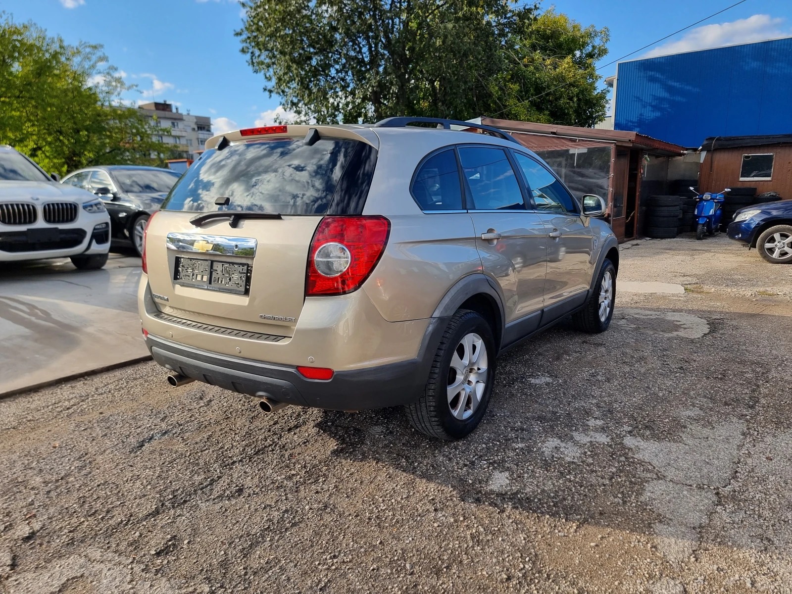 Chevrolet Captiva 2.4I  - изображение 7