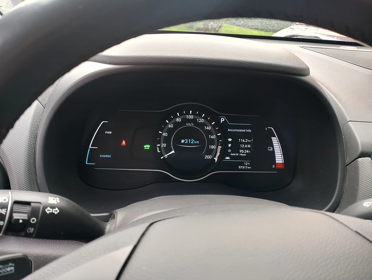 Hyundai Kona 64KWh* SOH100%* BLUE LINK* DISTRONIC* NAVI - изображение 7