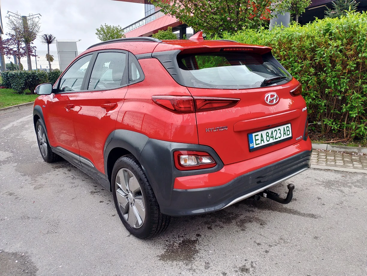 Hyundai Kona 64KWh* SOH100%* BLUE LINK* DISTRONIC* NAVI - изображение 2