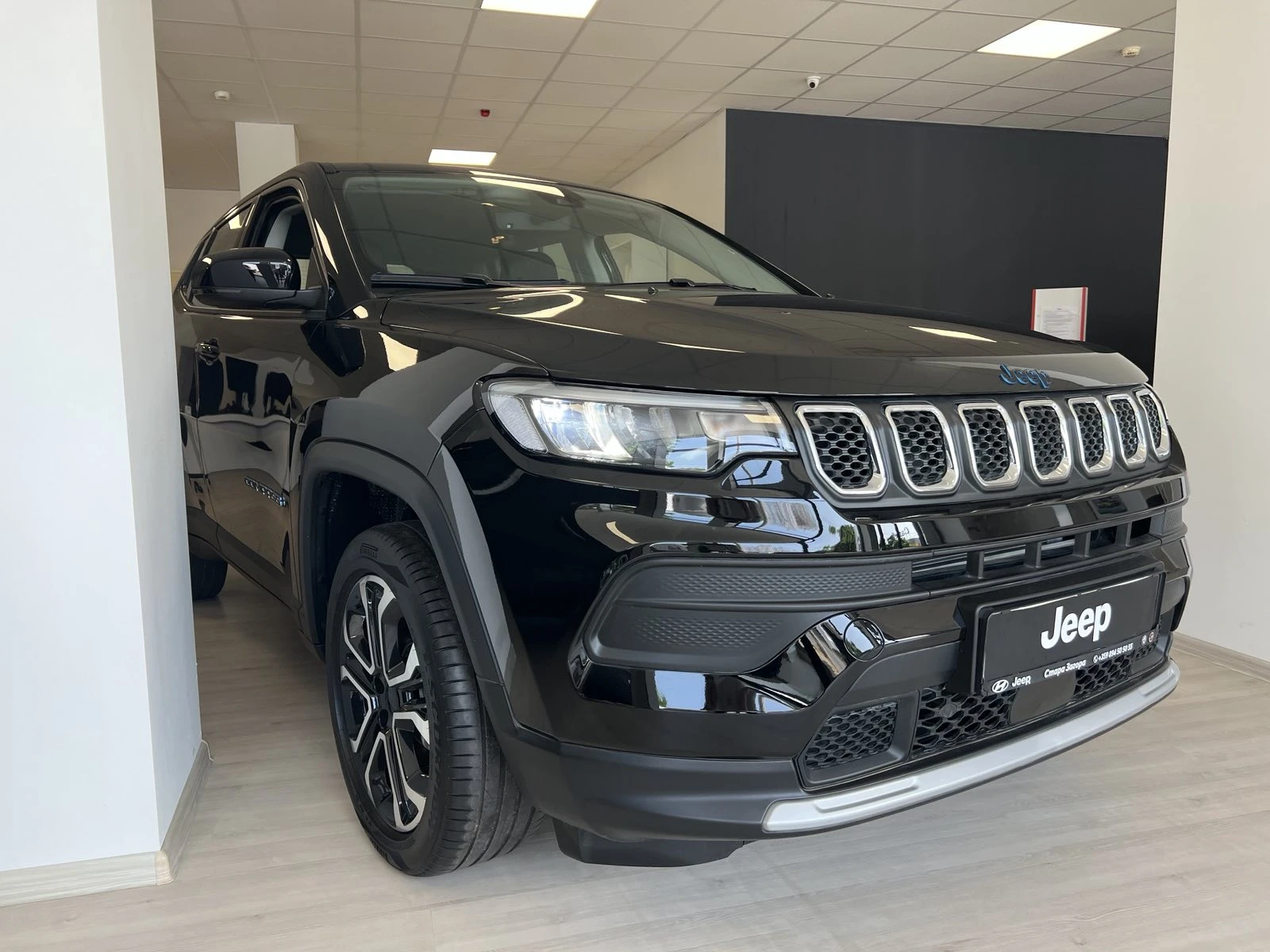 Jeep Compass ALTITUDE 1.3 PHEV Petrol 190 hp AT6 4xe - изображение 2