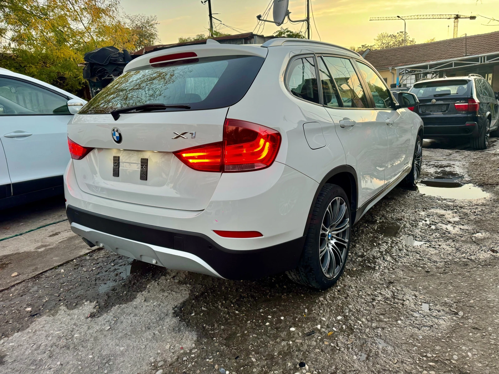 BMW X1 2.0D 184HP X-DRIVE 6 SPEED KOJA NAVI PANORAMA NOVA - изображение 9