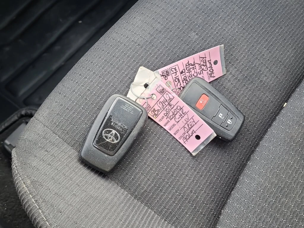 Toyota C-HR * XLE * CARFAX * ��� ������������ ������ | Mobile.bg � ����������� 8