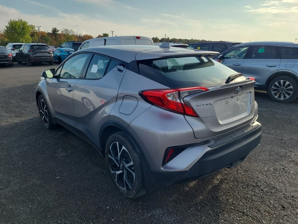 Toyota C-HR * XLE * CARFAX * ��� ������������ ������ | Mobile.bg � ����������� 4