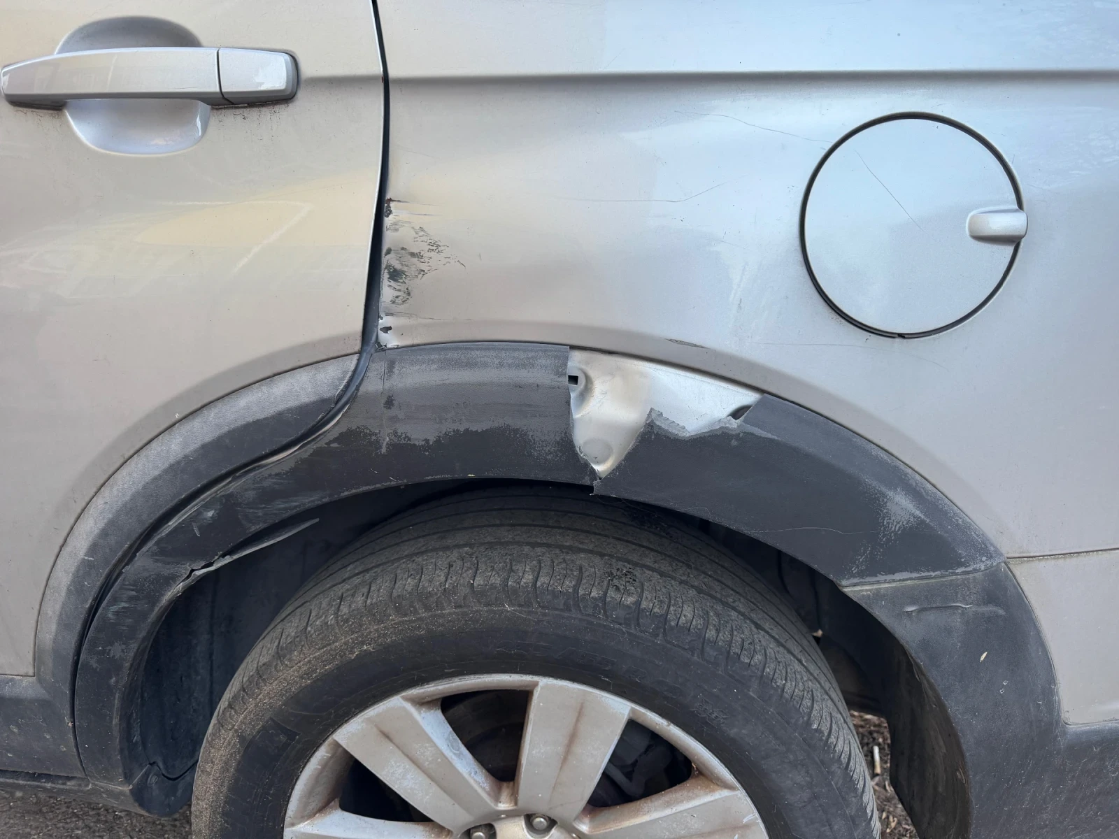 Chevrolet Captiva 2.0 ДИЗЕЛ AUTOMATIC, снимка 4 - Автомобили и джипове - 53878645