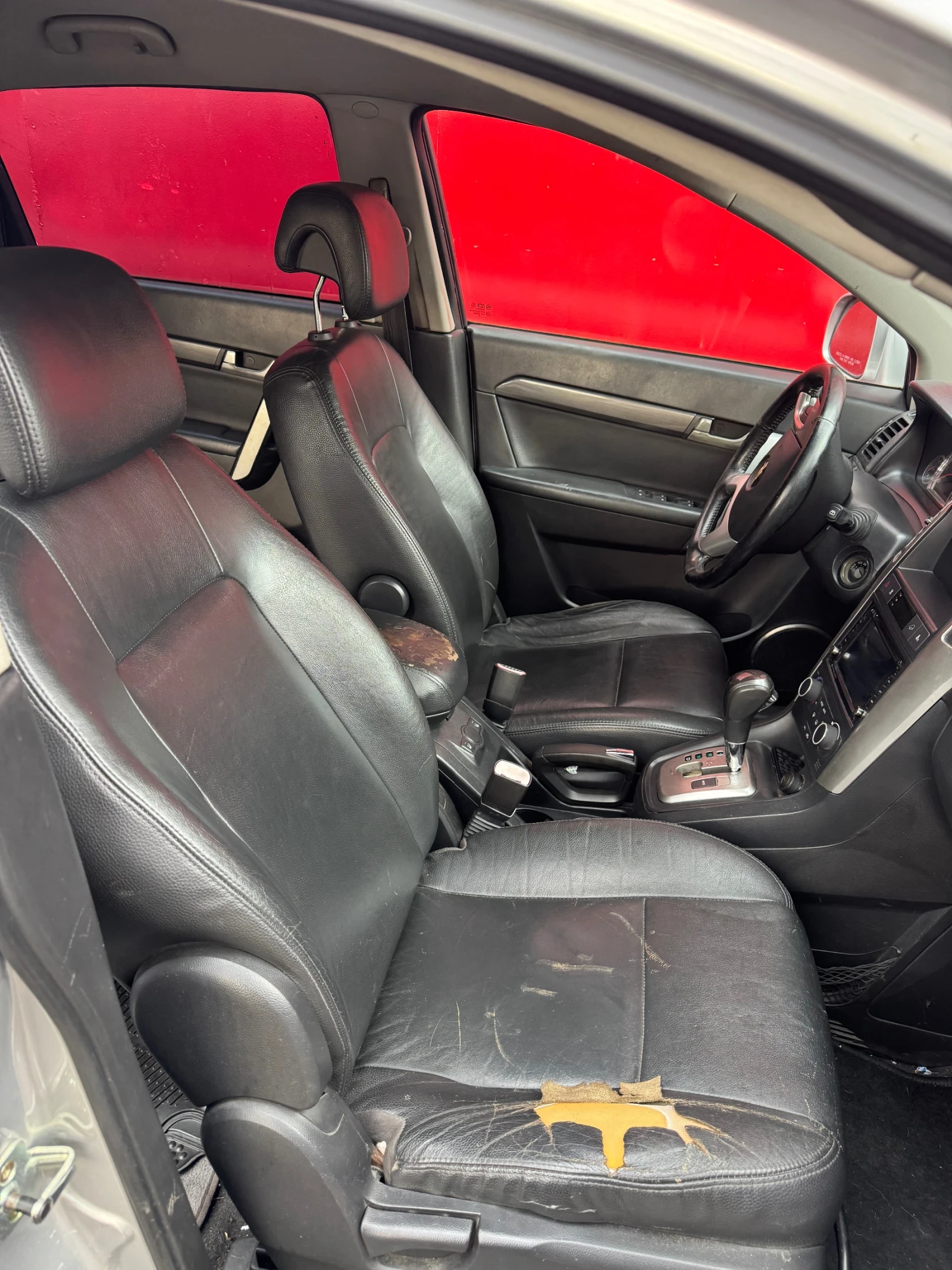 Chevrolet Captiva 2.0 ДИЗЕЛ AUTOMATIC, снимка 12 - Автомобили и джипове - 53878645