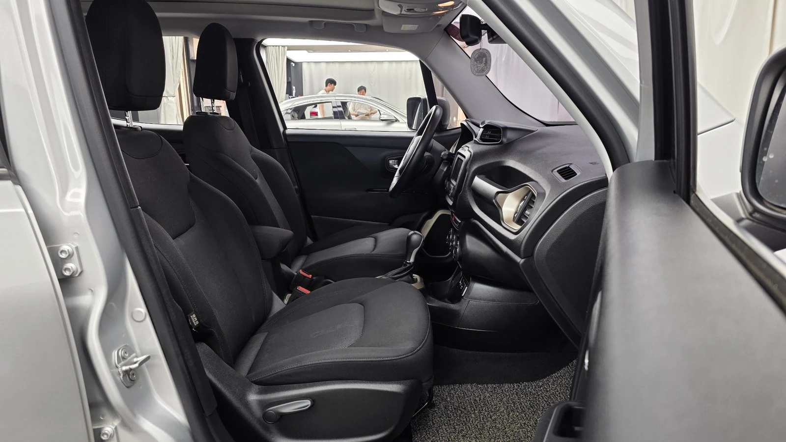 Jeep Renegade 2.4* ���* KEYLESS* ������� �����* ������ ���� | Mobile.bg � ����������� 11