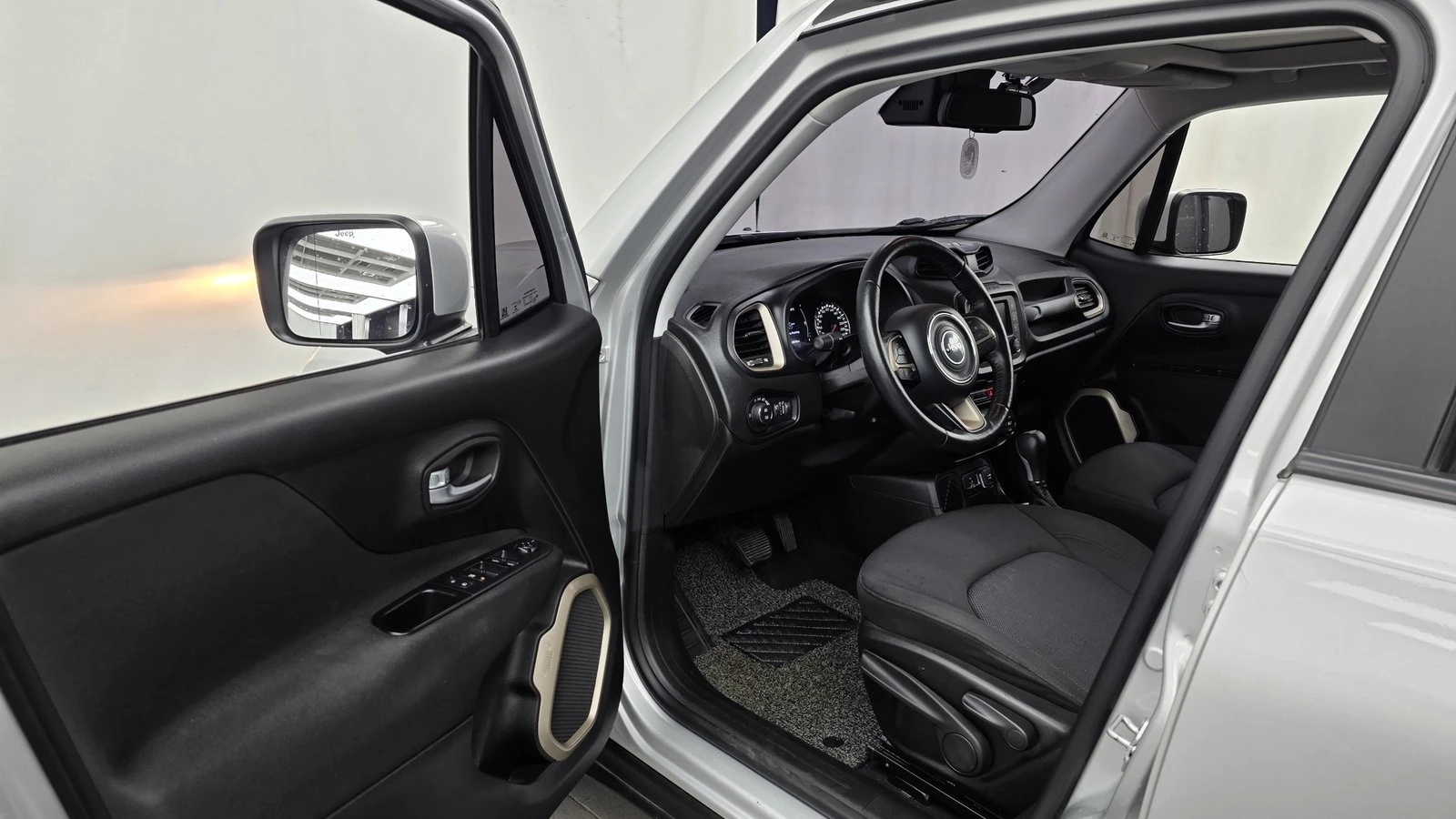 Jeep Renegade 2.4* ���* KEYLESS* ������� �����* ������ ���� | Mobile.bg � ����������� 10