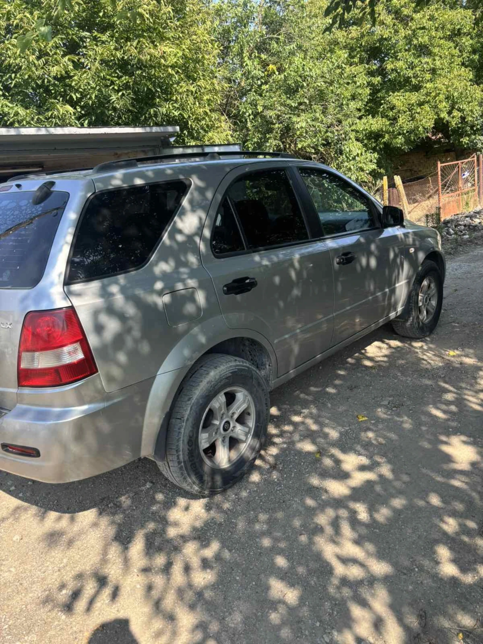 Kia Sorento 2.5crdi, снимка 3 - Автомобили и джипове - 55578395