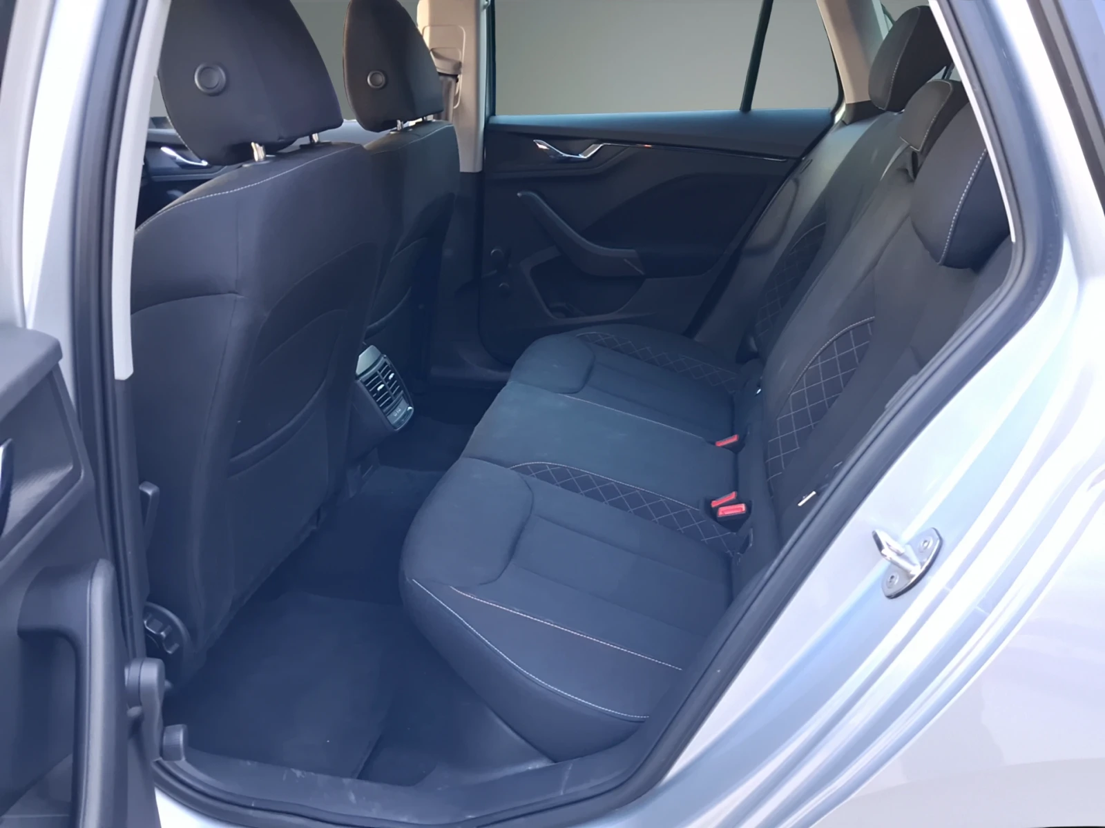 Skoda Kamiq Камик Амбишън 1, 5 TSI, 150 к.с., 7DSG, снимка 12 - Автомобили и джипове - 55991667