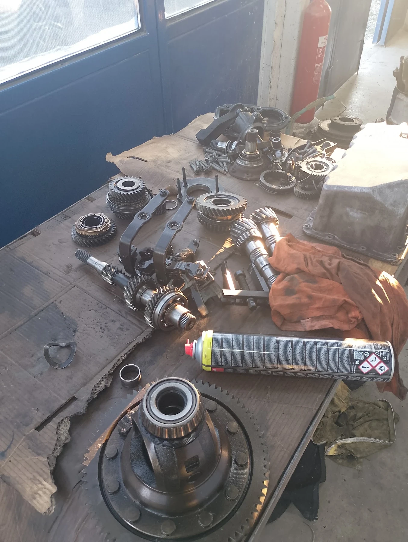 VW Transporter Т5, снимка 14 - Бусове и автобуси - 56407229