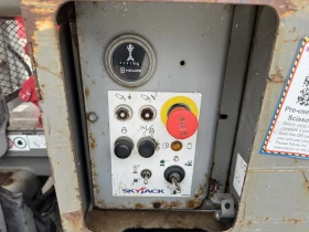 Автовишка Друга марка SKYJACK SJ 6832RT 4Х4 DIESEL, снимка 15