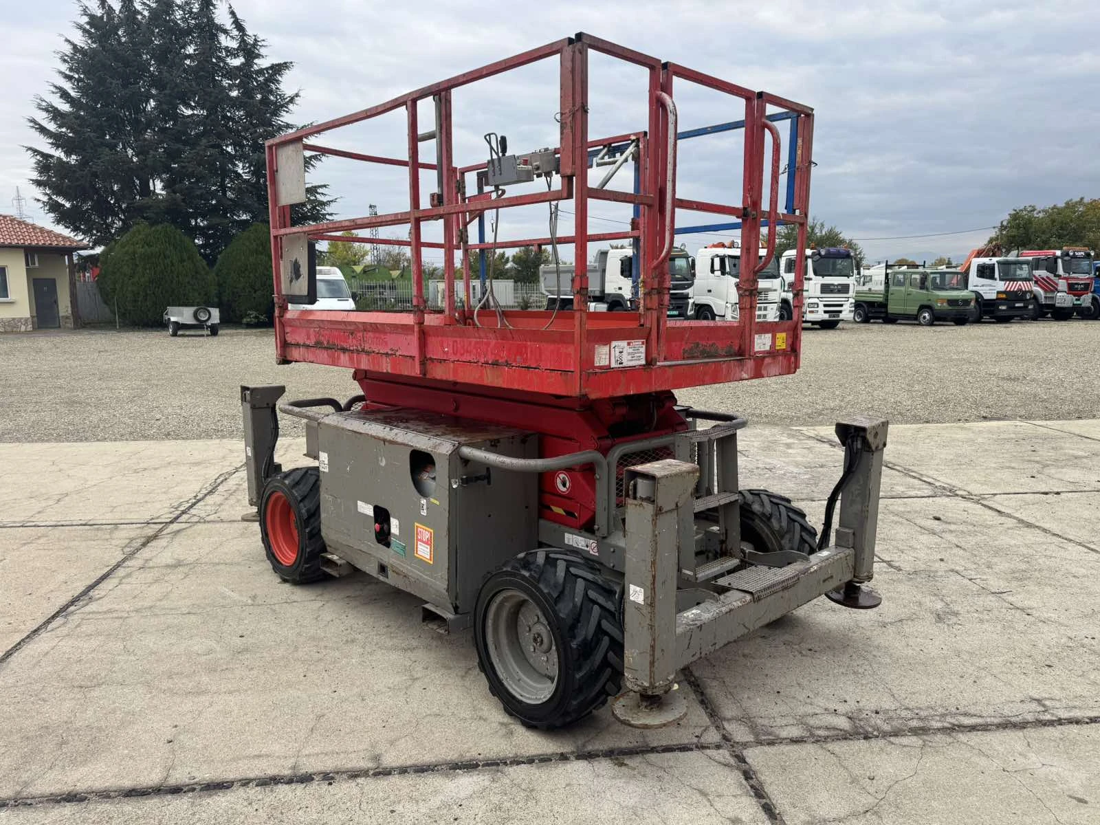 Автовишка Друга марка SKYJACK SJ 6832RT 4Х4 DIESEL - изображение 5