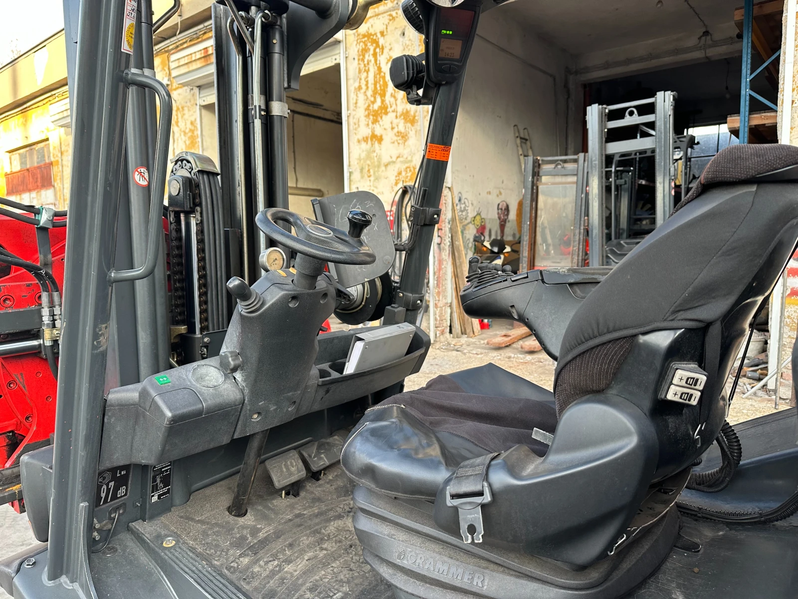  Linde | Mobile.bg   6