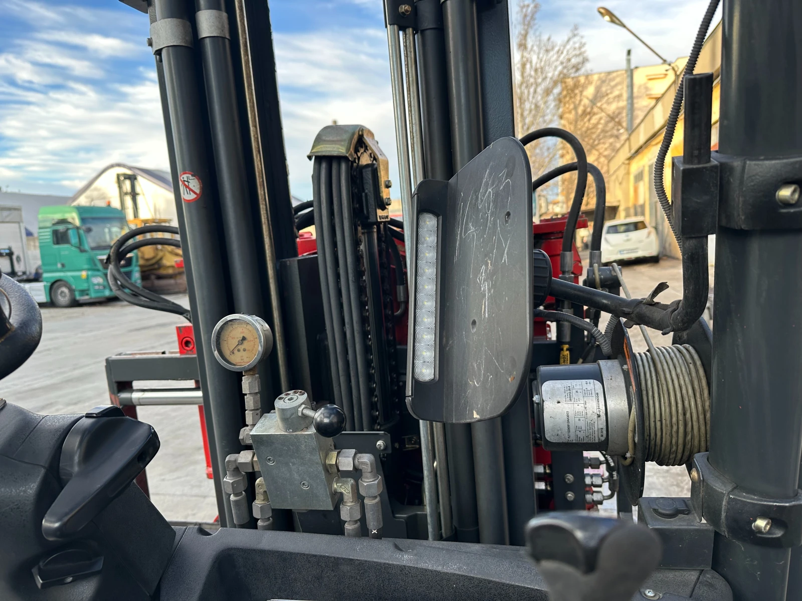  Linde | Mobile.bg   12