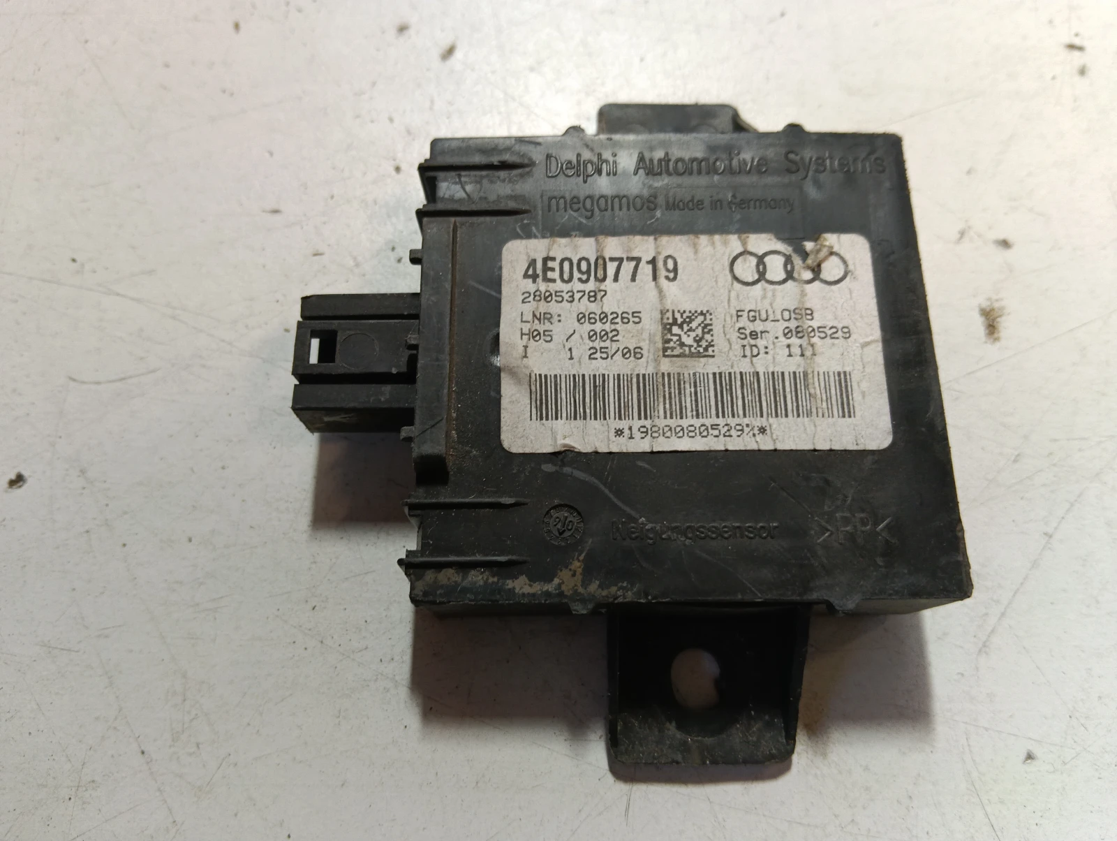 модул Audi A8
