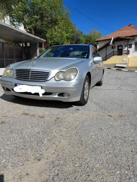 Mercedes-Benz C 180, снимка 8