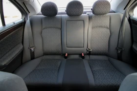 Mercedes-Benz C 220, снимка 15