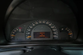 Mercedes-Benz C 220, снимка 13