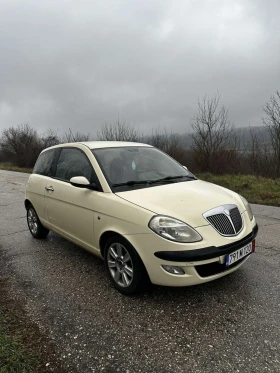 ������ Lancia Ypsilon