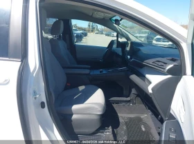 Toyota Sienna 2.5l Le 8-Passenger | Auto.bg — изображение 5