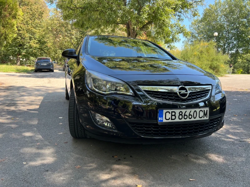 Opel Astra 1.7Cdti Евро 5А, снимка 1 - Автомобили и джипове - 47338774