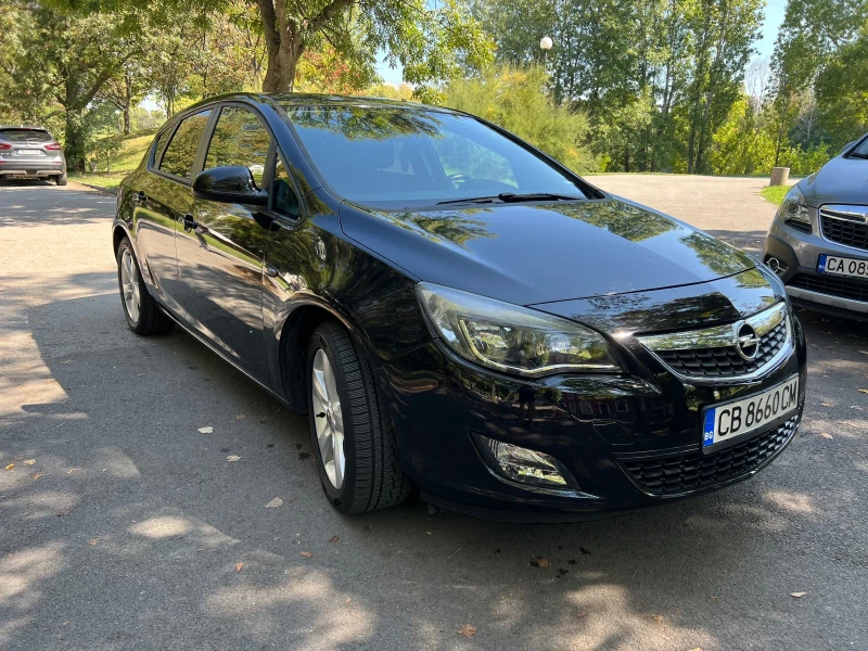 Opel Astra 1.7Cdti Евро 5А, снимка 2 - Автомобили и джипове - 47338774