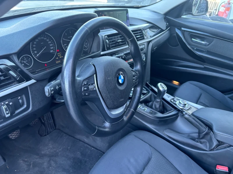 BMW 320, снимка 10 - Автомобили и джипове - 48409808