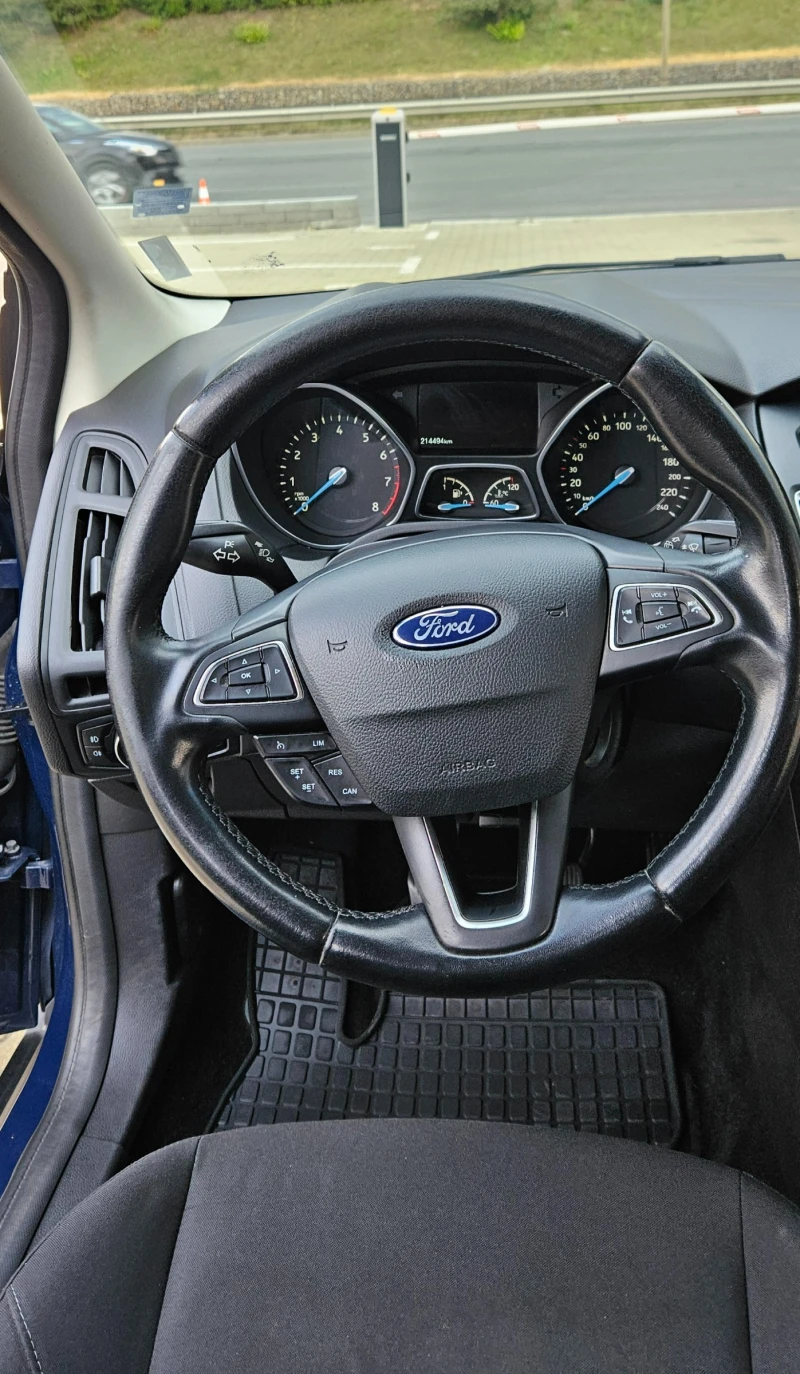 Ford Focus 1.0 EcoBoost, снимка 8 - Автомобили и джипове - 52409695