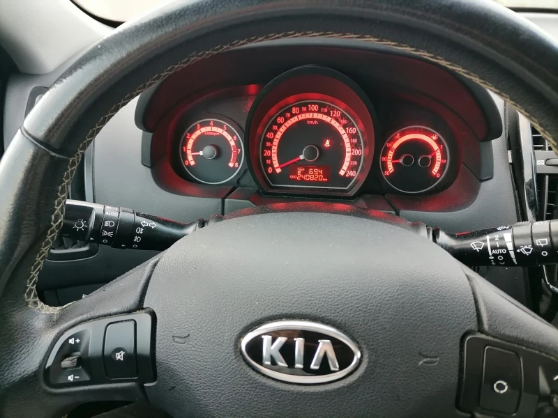 Kia Ceed, снимка 10 - Автомобили и джипове - 48995837