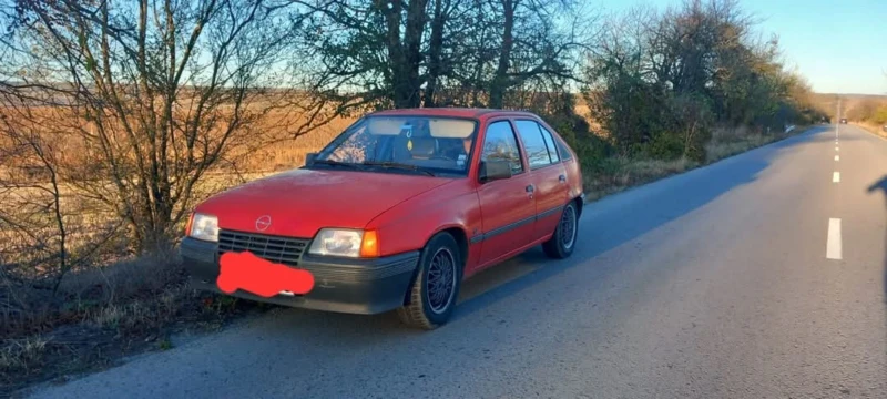 Opel Kadett 1.3, снимка 1 - Автомобили и джипове - 49250281