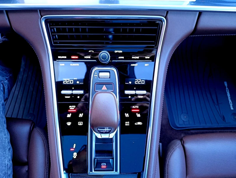 Porsche Panamera Turbo  Пробег само 34 400 лм!, снимка 14 - Автомобили и джипове - 51771939