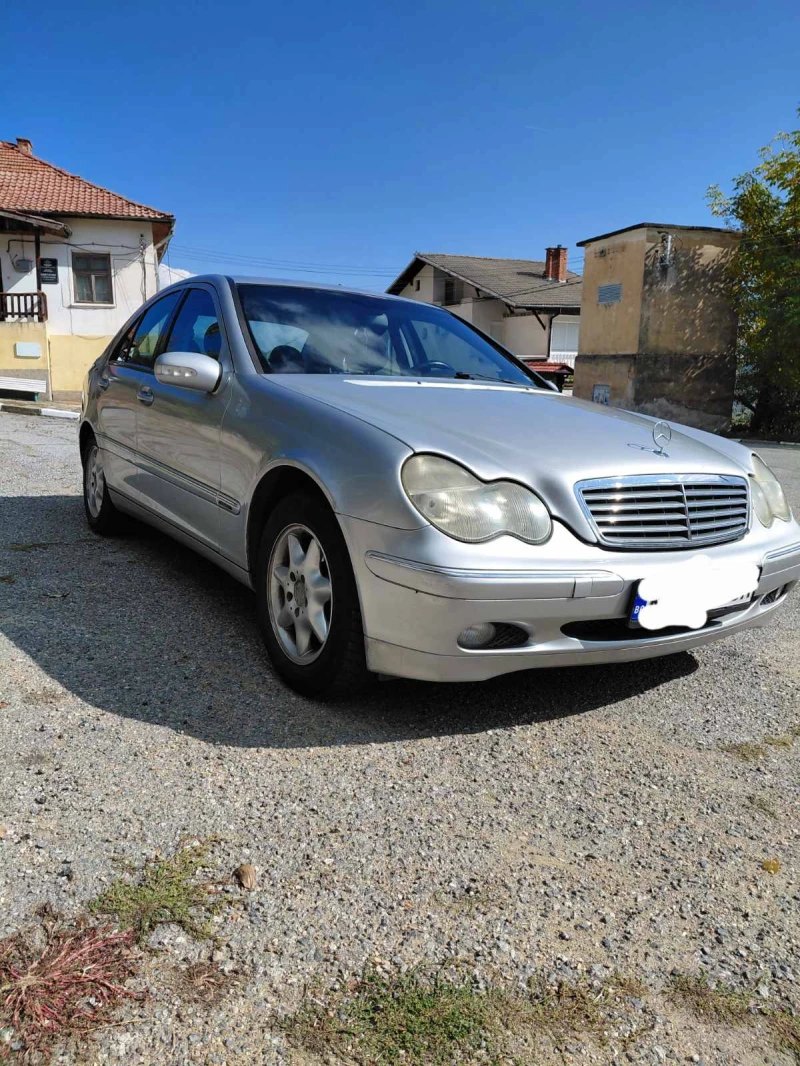 Mercedes-Benz C 180, снимка 4 - Автомобили и джипове - 52645675