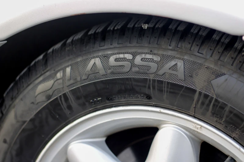 Mercedes-Benz C 220, снимка 8 - Автомобили и джипове - 52594331