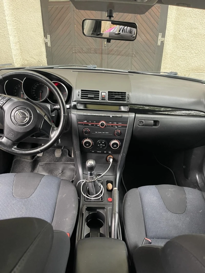 Mazda 3, снимка 11 - Автомобили и джипове - 52595891