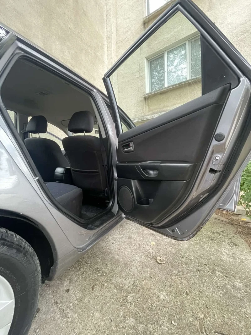 Mazda 3, снимка 16 - Автомобили и джипове - 52595891