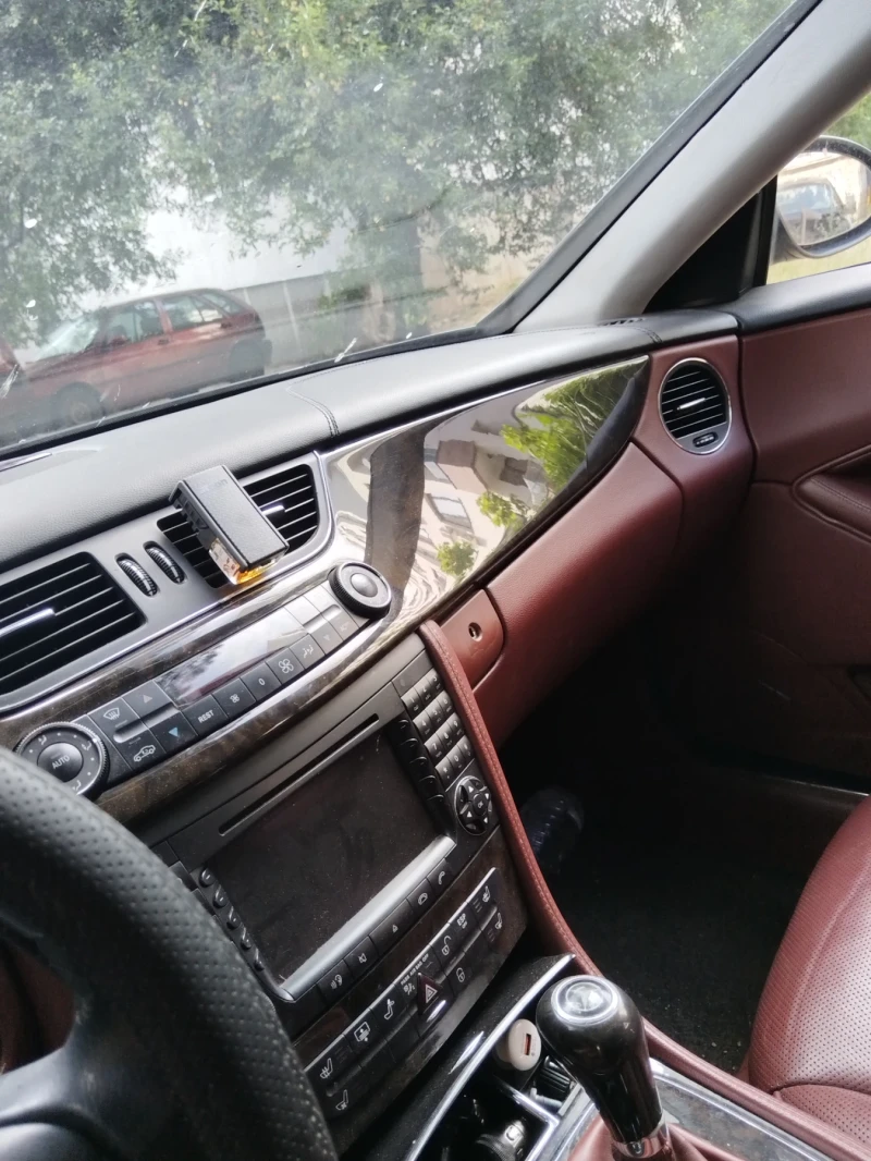 Mercedes-Benz CLS 500 AMG Спорт Пакет + LPG, снимка 12 - Автомобили и джипове - 52996355