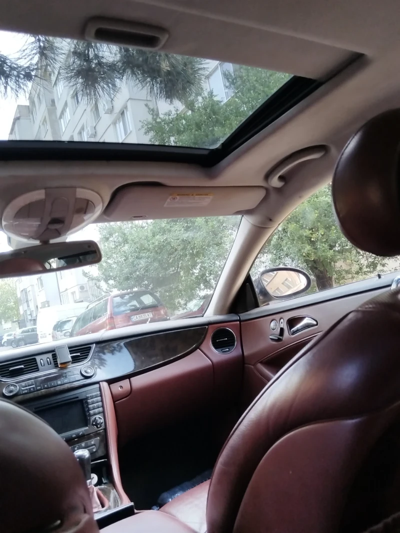 Mercedes-Benz CLS 500 AMG Спорт Пакет + LPG, снимка 9 - Автомобили и джипове - 52996355