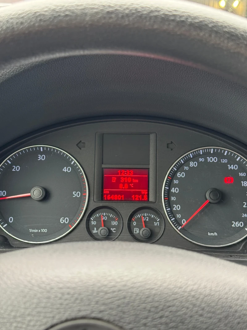 VW Golf 1.9 TDI, снимка 7 - Автомобили и джипове - 53060769