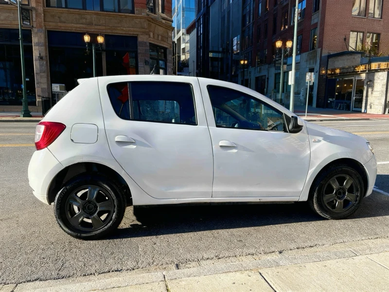 Dacia Sandero, снимка 2 - Автомобили и джипове - 53167448