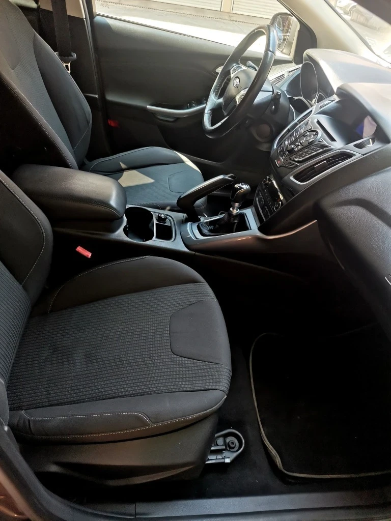 Ford Focus, снимка 9 - Автомобили и джипове - 52597349