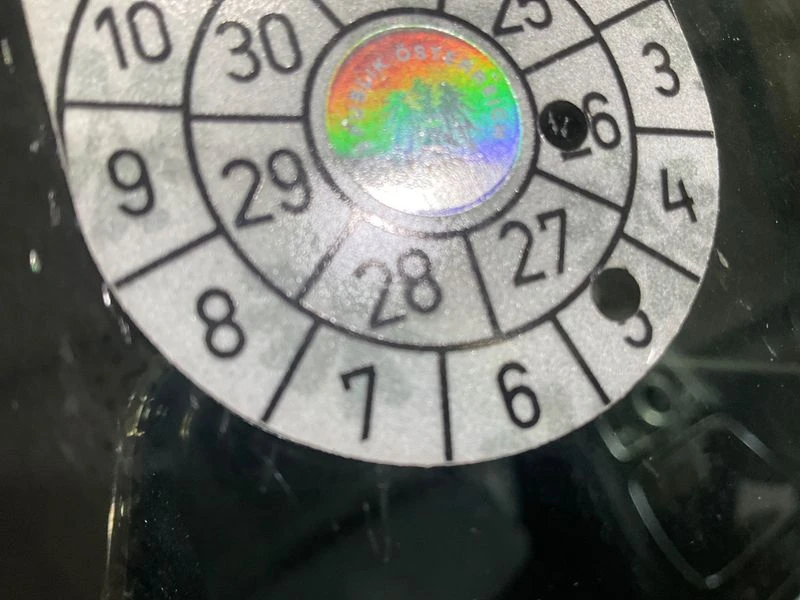 Mercedes-Benz E 220 d AMG Line, снимка 14 - Автомобили и джипове - 53810663