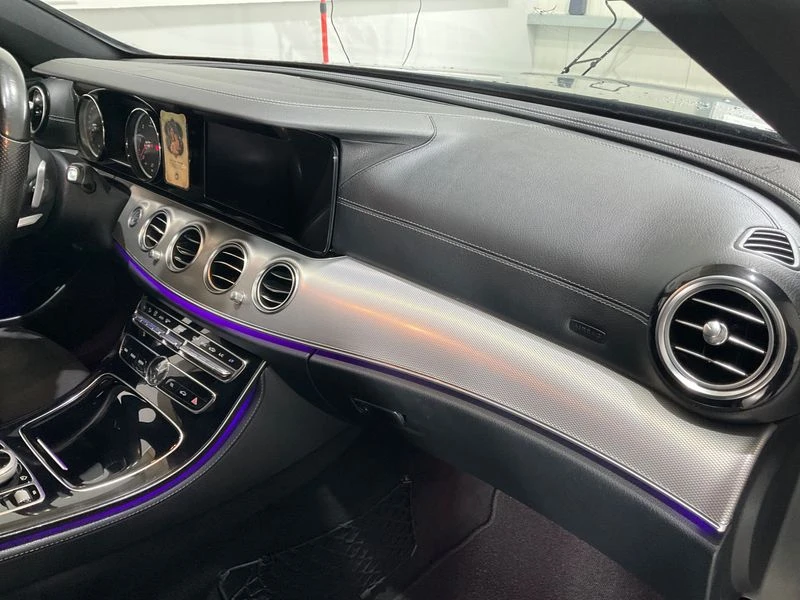 Mercedes-Benz E 220 d AMG Line, снимка 6 - Автомобили и джипове - 53810663